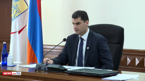 Քնել եք ժողովուրդ, եթե ես անձամբ եմ զբաղվում, դուք էլ ձեր տեղում պիտի զբաղվեք. քաղաքապետը բարկացավ