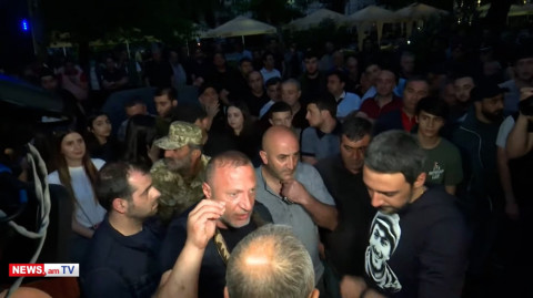 Զադնի չկա, կամ մեռնում եմ, կամ մինչև վերջ. զոհված զինծառայողի հայր