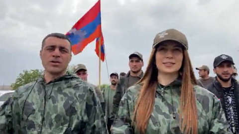 Ձեռք ձեռքի տված, բռունցք դարձած հասնելու ենք մեր նպատակին. ընդդիմադիրները երթով գալիս են Երեւան