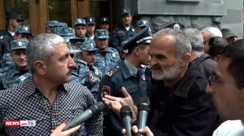 «Ցելով ձեզ մտցրել ա կլուբն ու տրաքացրել». զոհվածի հայրը դիմեց ոստիկաններին