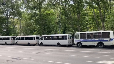 Հանրահավաքին ընդառաջ ավտոբուսներով ոստիկաններ են բերվել Ֆրանսիայի հրապարակ
