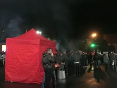 ՈՒՂԻՂ. Ընդդիմությունը 2–րդ գիշերն է անցկացնում Ֆրանսիայի հրապարակում