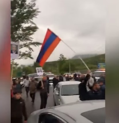 «Նիկոլ դավաճան». Փաշինյանի հրաժարականը պահանջող տավուշցիները փակել են Իջևան–Նոյեմբերյան ճանապարհը