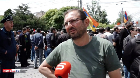 «Որդիս ներկայացել է քննչական մարմին, բայց հայրը, քույրը կանգնած են ու մեր երթն անհնար է կասեցնել». Գեղամ Մանուկյան