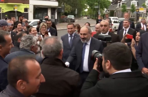 Փաշինյանը հանդիպել է Նիդերլանդների Ասեն քաղաքի հայ համայնքի հետ