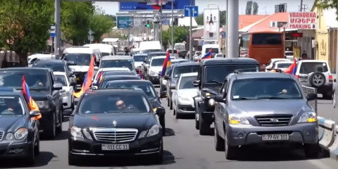 «Դիմադրություն» շարժումն իրազեկման երթ է անցկացնում Երեւանում