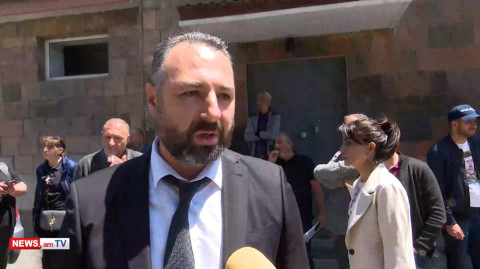 Նիկոլ Փաշինյանին որպես մեղադրյալ ներգրավելու միջնորդության լուծումը հետաձգվել է. փաստաբան