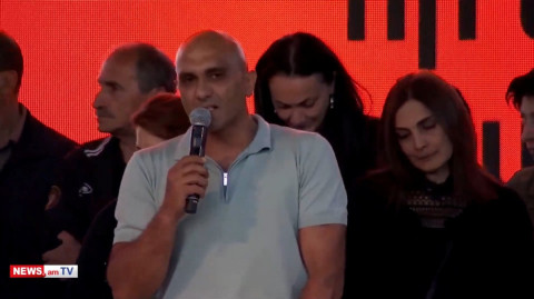 Ես քեզ բազմիցս ասել եմ՝ արի առանձնազրույց ունենանք առանց լրագրողների․ պահեստազորի սպան՝ Փաշինյանին