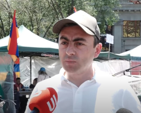 Էդ մանդատներն իրենց հոր տնից չեն տվել, որ հիմա էլ զրկեն դրանից. Իշխան Սաղաթելյան