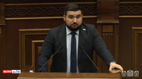 Քաղաքացիների հարկերից աշխատավարձ ստացող պատգամավորները զբաղված են խուլիգանությամբ․ Վահագն Ալեքսանյան