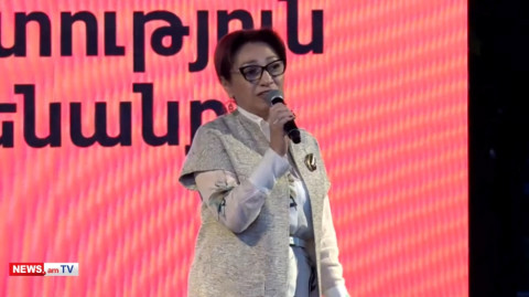 «Հայ մտավորականը լռելու իրավունք չունի»․ Լիլիթ Գալստյանն ընթերցեց 160 մտավորականների ուղերձը