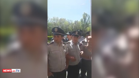 10 հոգով գցել եք գետնին ո՞ր ինչ. լարված իրավիճակ Երեւան–Սեւան ավտոճանապարհին