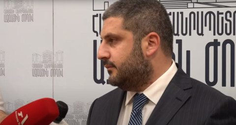 Արմեն Փամբուխչյանը՝ Անդրանիկ Փիլոյանի կալանավորման եւ ԱԻՆ–ում երկիշխանության մասին