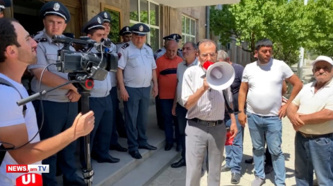 «Եկել ենք Արմավիրի մարզպետից հասկանալու՝ ինչ է կարծում մեր հայտարարության մասին»․ նա տեղում չէր