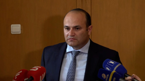 Քոչարյանի հետ լուսանկարվելու համար աշխատակիցն ազատվե՞լ է աշխատանքից․ սոցապնախարարի պարզաբանումը