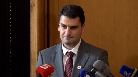 Ինչո՞ւ է ուշանում Տիգրան Ավինյանին փոխքաղաքապետ նշանակելու որոշումը. հարց՝ Երեւանի քաղաքապետին