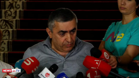 Հնարավոր է՝ հուլիս-օգոստոս ամիսներին մեզ նորից փաստի առջեւ կանգնեցնեն․ Արմեն Ռուստամյան