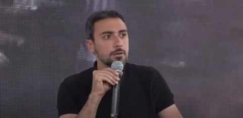 Ոստիկանները 7-8 հոգով կնոջ են ծեծել, գլխին են հարվածել, գցել գետնին. Վարդևանյան