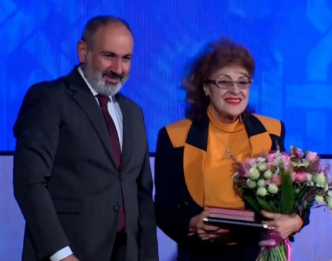 Հանրային հեռուստաընկերության 65-ամյակի առթիվ վարչապետը պարգևներ է հանձնել