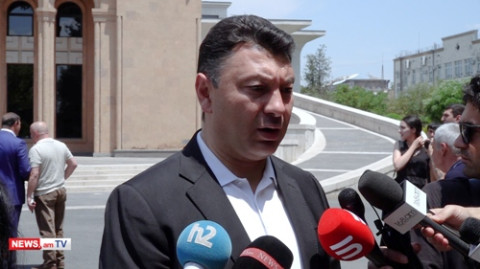 Այդ դժնդակ ժամանակաշրջանում Անդրանիկ Մարգարյան պետական գործչի կարիքը շատ ավելի մեծ է. Շարմազանով