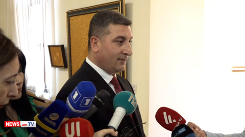 Ինչո՞ւ է Ալեն Սիմոնյանի եղբոր ընկերությունը հաղթում ասֆալտապատման մրցույթներում. հարց՝ Սանոսյանին