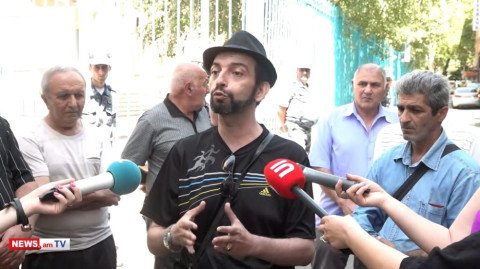 Բանակցային սեղանի տակից պիտի դուրս գանք ու վերադառնանք բանակցային սեղանի շուրջ. ակցիայի մասնակից