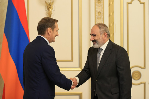 Երեւանում Նիկոլ Փաշինյանն ընդունել է Սերգեյ Նարիշկինին