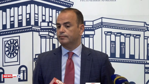 Ինչո՞ւ Մուրադ Փափազյանին թույլ չեն տվել մտնել Հայաստան. Զարեհ Սինանյանը հարցն անպատասխան թողեց