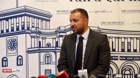 Վահան Քերոբյանը՝ դոլար եւ եվրո կանխիկացնելիս 3 տոկոս պահելու որոշման մասին