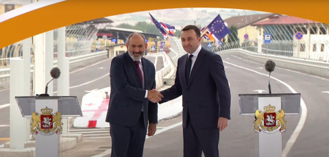 Հայաստանի եւ Վրաստանի վարչապետները ներկա են գտնվել բարեկամության կամուրջի գործարկման արարողությանը