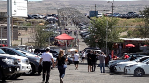 Կառավարության որոշումն ինձ չի հետաքրքրում. Ավտովաճառքով զբաղվողները դեմ են կառավարության որոշմանը