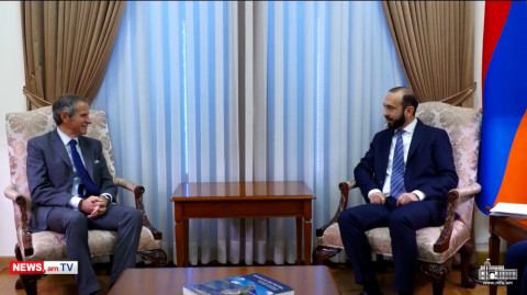 Armenian FM Mirzoyan meets IAEA Director General Grossi