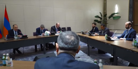 Առաջին կադրերը Միրզոյանի, Բայրամովի եւ Լավրովի հանդիպումից