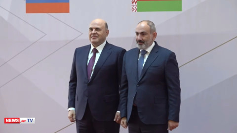 Նիկոլ Փաշինյանը Երեւանում դիմավորում է Միխայիլ Միշուստինին