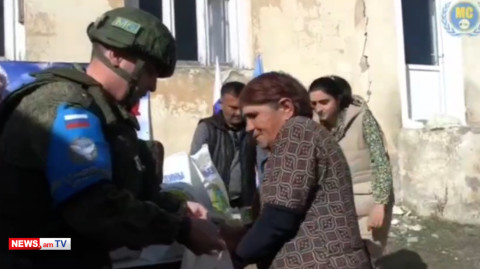 Ռուս խաղաղապահները հումանիտար օգնություն են տրամադրել Մարտունի շրջանի 324 ընտանիքներին