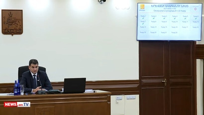 Խնդրում եմ լռություն, ես մանկապարտեզի տնօրեն չեմ. Երևանի քաղաքապետը՝ ավագանու անդամներին