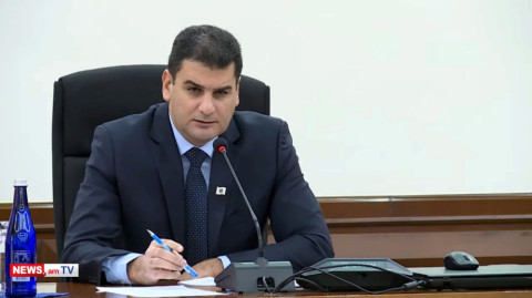 Բամբասանքները թարգեք, ասում են՝ քաղաքապետը թեմաների մեջ ա. Հրաչյա Սարգսյանը կրկին հունից դուրս եկավ