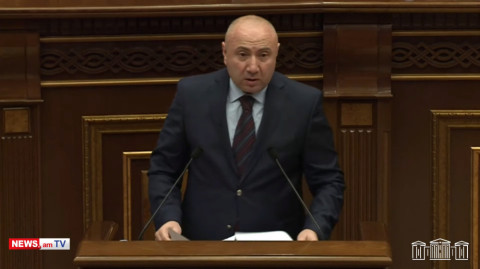 Ադրբեջանը զենք է գնում, իսկ ՀՀ իշխանությունը հսկայական գումար է ծախսում տոնածառի համար. Թեւանյան