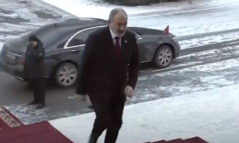 Նիկոլ Փաշինյանն առաջինը ժամանեց ԵԱՏՄ նիստին