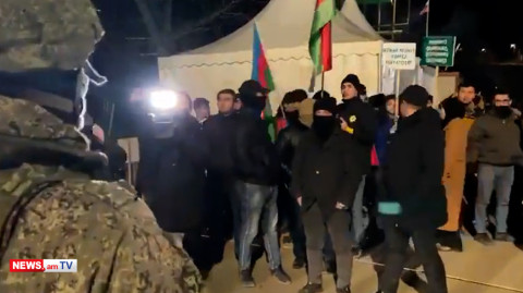 Ադրբեջանցիները չեն թույլատրում, որ ռուս խաղաղապահների ավտոշարասյունն անցնի Լաչինի միջանցքով