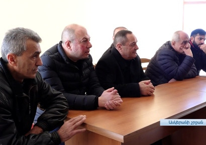 Գնում ես մագազին, ոչ մի բան չկա, որ առնես․ արցախցի