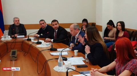 Բամբասկոտ կինը ձեր ամուսինն է. Անդրանիկ Քոչարյանը՝ Աննա Գրիգորյանին
