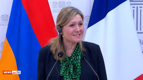 Ֆրանսիան պատրա՞ստ է Արցախում փոխարինել ռուս խաղաղապահներին. հարց՝ Ֆրանսիայի ԱԺ նախագահին