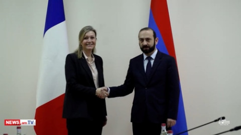 Արարատ Միզոյանը Ֆրանսիայի ԱԺ նախագահի հետ քննարկել է իրավիճակն Արցախում