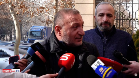 Նիկոլին ընտրած պատգամավորներ բռնվեք, ձեր սաղի տները գալու ենք. Մխիթար Գալեյանի հայր