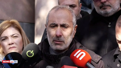 Զինվորը սապոգով պառկում է քնելո՞ւ. զոհված զինծառայողի ծնող