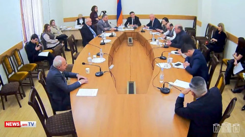 Այ քեզ բա՜ն. լեզվակռիվ ՔՊ–ական եւ ընդդիմադիր պատգամավորի միջեւ