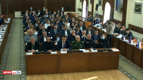 Արգելում եմ, որ համայնքային բյուջեից դուռ փոխելու համար գումար հատկացվի. քաղաքապետ