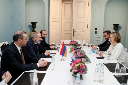 Վարչապետը Մյունխենում հանդիպել է Եվրոպոլի գործադիր տնօրենին