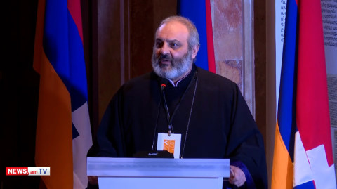 Արցախի ինքնորոշման իրավունքն անսակարկելի է, սա սահմանագիծ է, որը չենք կարող անցնել. Բագրատ Սրբազան
